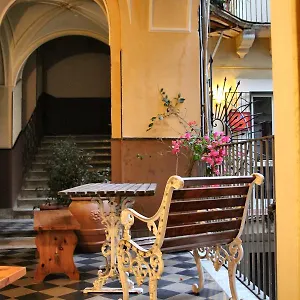 Cortile Stesicoro *** Catania-Fontanarossai nemzetközi repülőtér